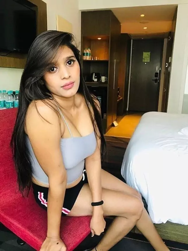 कॉल गर्ल्स सर्विस मेदजीफेमा